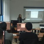 Explicando en Linkedin cómo añadir apartados en tu perfil.